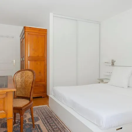 Beaudelaire Center Apartman